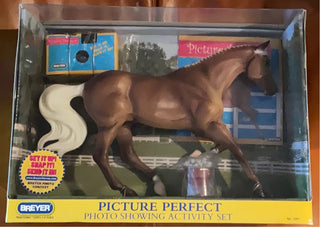 Pre-Owned #1291 Picture Perfect Thoroughbred Breyer Model Horse