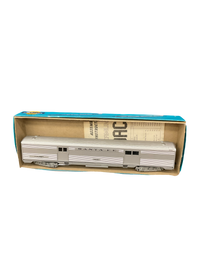 HO Scale | Sante Fe Coach | Athearn