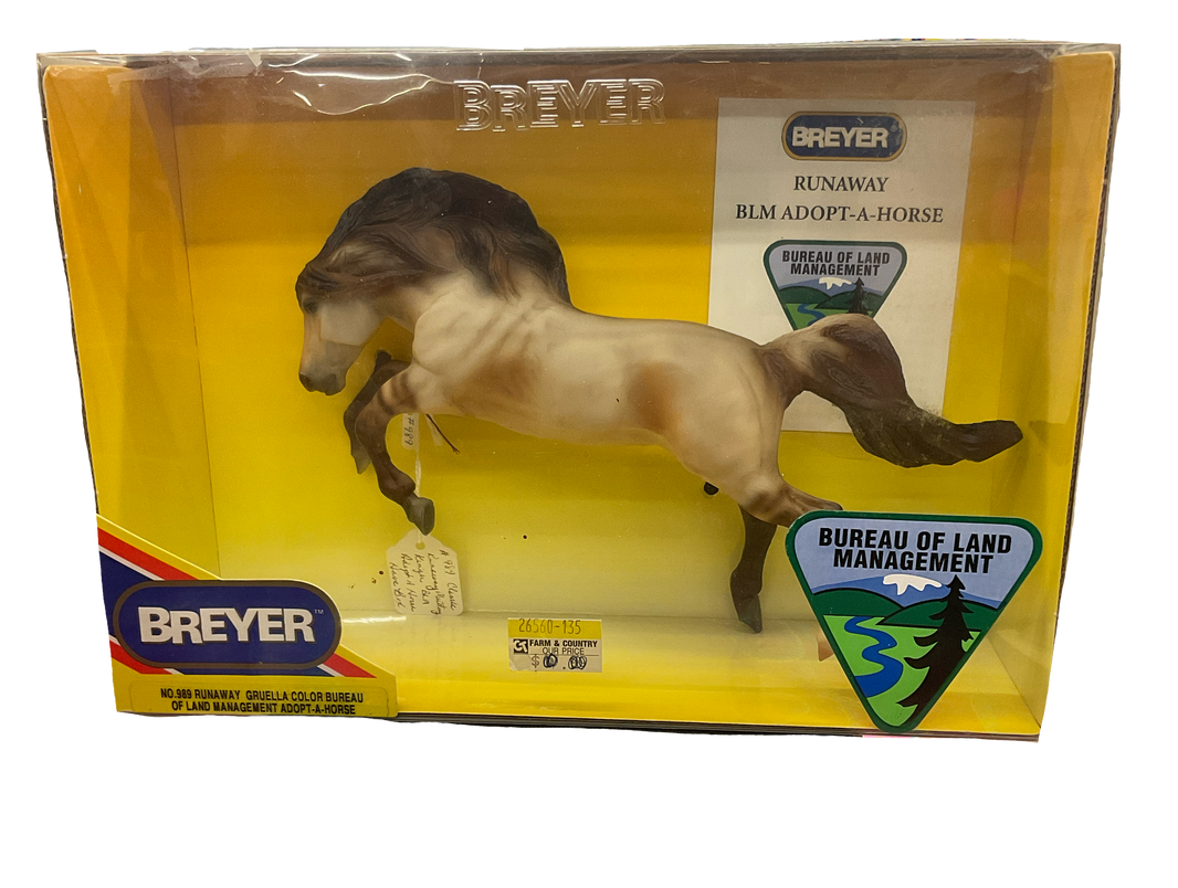 Preowned Breyer Model Horse | No. 989 Runaway Gruella Mustang