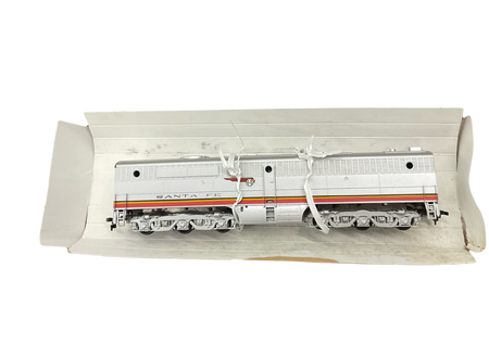 HO Scale | Santa Fe Dummy | B Unit