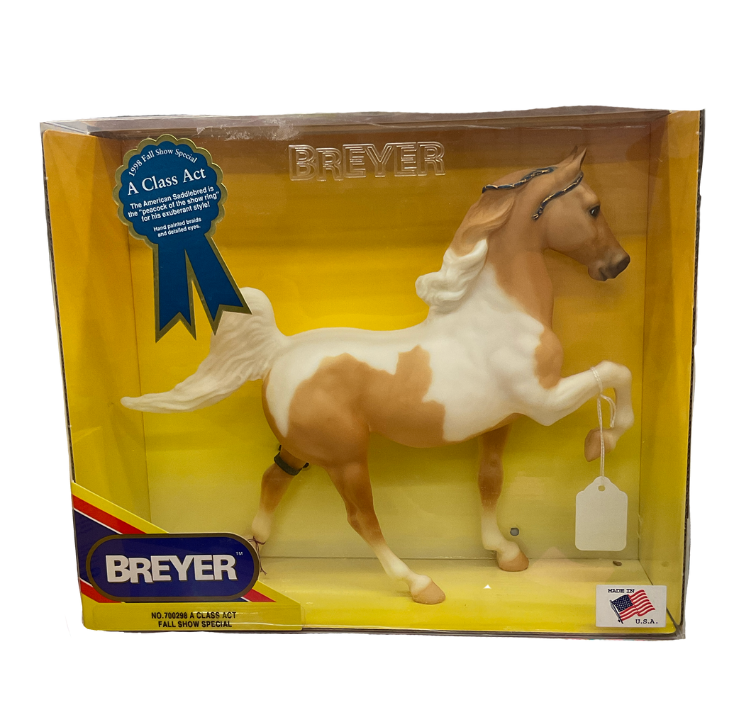 Preowned Breyer Model Horse | No. 700298 A Class Act
