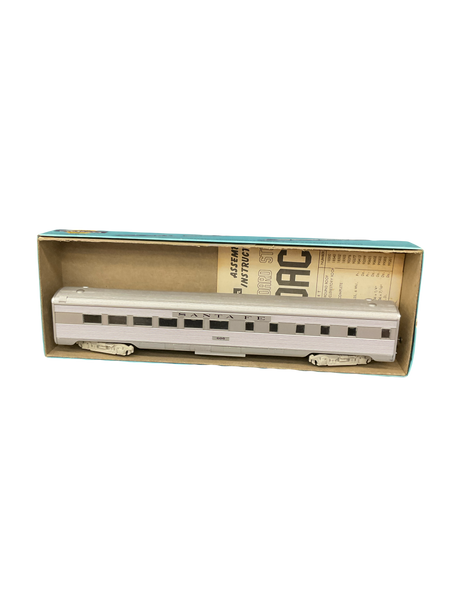 HO Scale | Santa Fe Coach | Athearn