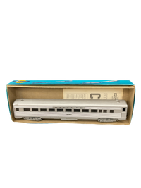 HO Scale | Santa Fe Coach | Athearn