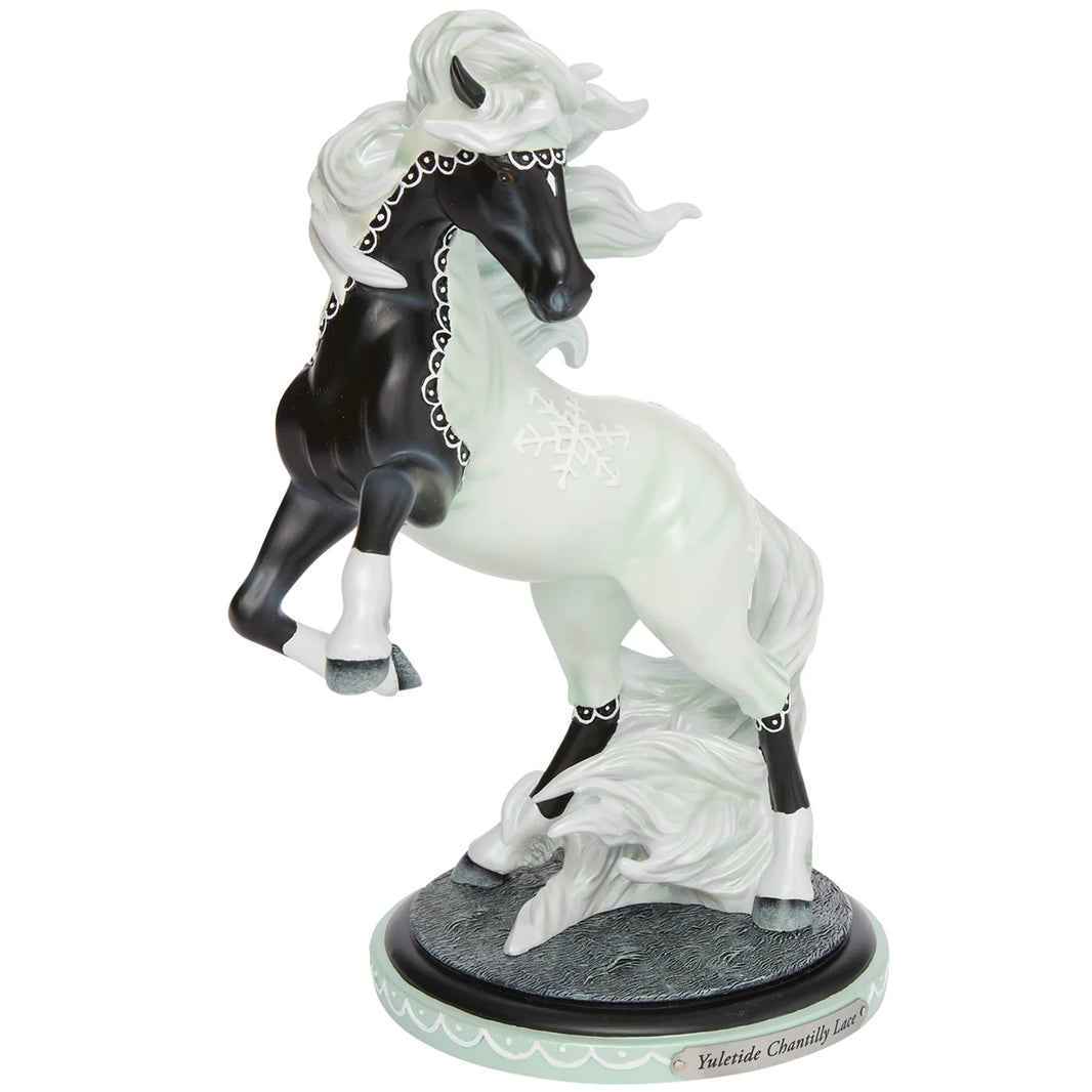 Yuletide Chantilly Lace | The Trail of Painted Ponies