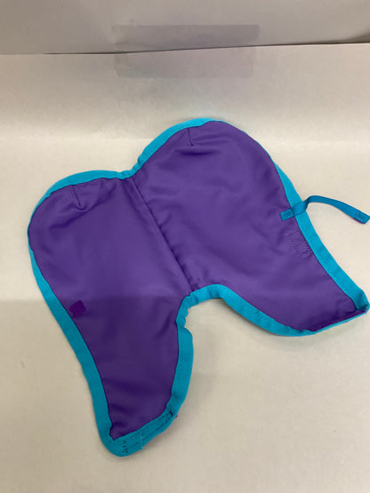 Pre-Owned Breyer Reversable Purple and Green Blanket