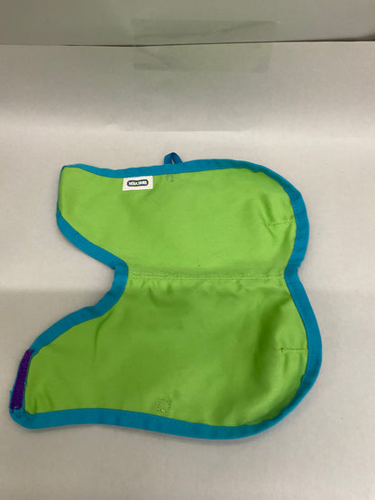 Pre-Owned Breyer Reversable Purple and Green Blanket