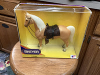 Pre-Owned "Gambler"| Breyer Fun Day Model | #998