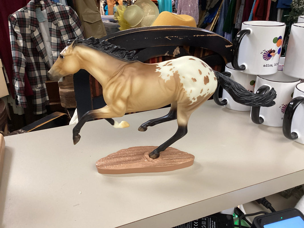 Pre-Owned "Hakan" | Breyer Model Horse | No Box
