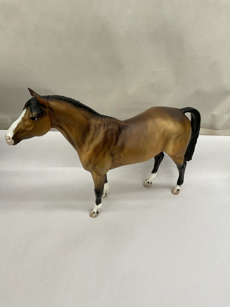 Pre-Owned | Passport to Model Horse Collecting: Trakehner | #1299 | No Box