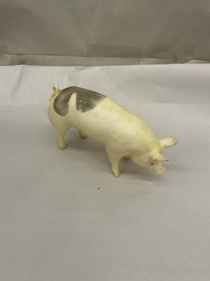 Pre-Owned "Jasper" | Vintage Breyer Market Hog | No Box | #355