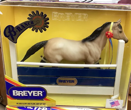 Pre-Owned Breyer | #2003 Glory and Plank Jump Gift Set