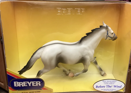 Pre-Owned 701797 "Before The Wind" | Breyer Model Horse
