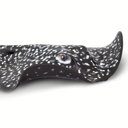 Marble Ray Figure