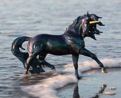 Neptune | Unicorn Stallion | Breyer Model Horse | B-TR-10013