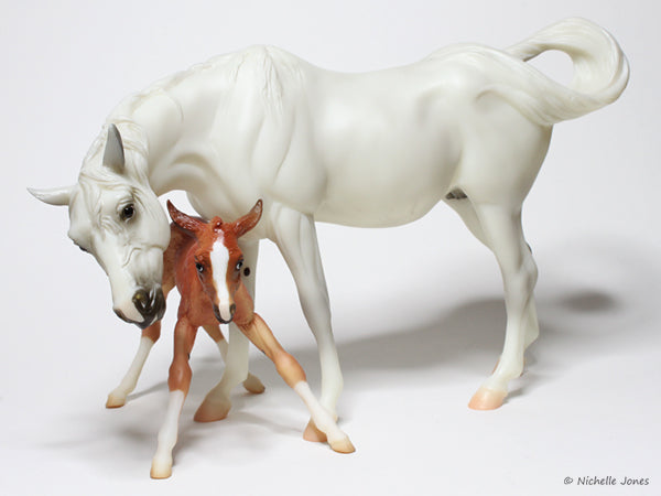 Pre-Owned Susecion & Le Fire | Mare and Foal Breyer Model Horse | #1175 - No Box