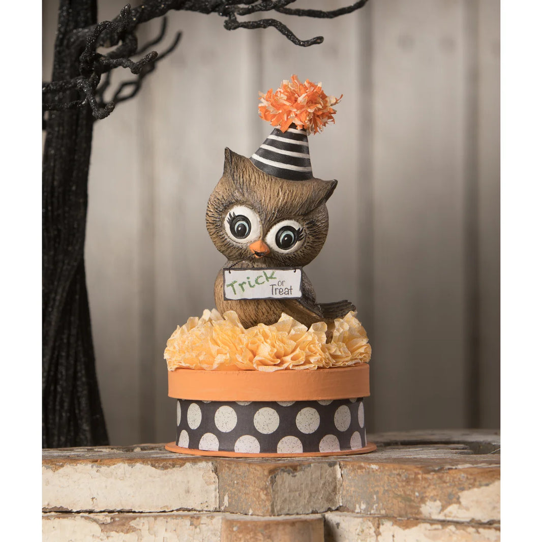 Hoot on Box | Bethany Lowe