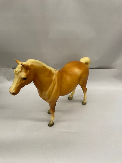 Pre-Owned Breyer Family Arabian Mare (Palomino) | No Box