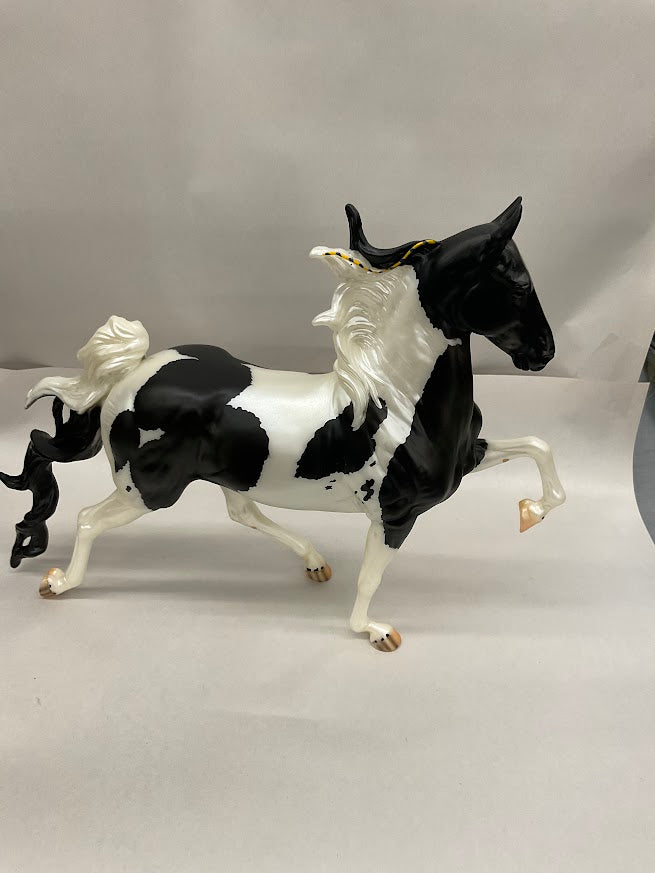Pre-Owned 2023 Breyerfest Stagecoach Surprise | Black and White Tobiano Pinto - Matte | No Box