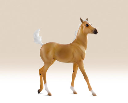 Ebony Shines and Charlize | Breyer Model Horse | 1872