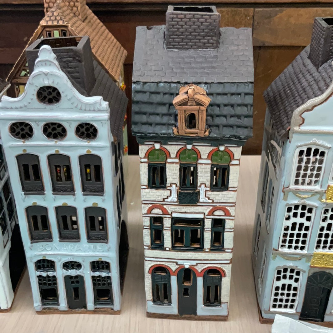 Nordic Dreams Tea Light European Ceramic Buildings