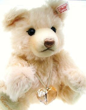 Steiff Valentine Swarovski Teddy Bear EAN 669873