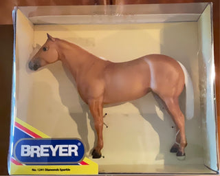 Pre-Owned #1241 Diamonds Sparkle Breyer Model Horse