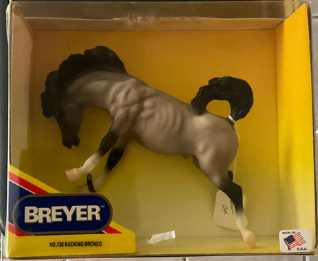 Pre-Owned #730 Bucking Bronco Breyer Model Horse