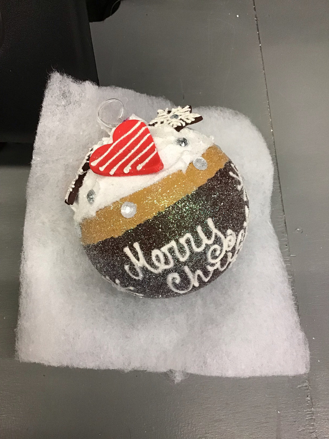 Peter’s Seasons 10cm Merry Christmas Treats Ornament