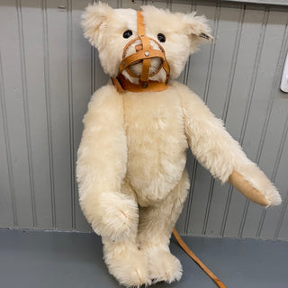 Estate Pre Owned Steiff Bear with Muzzle - 0000061