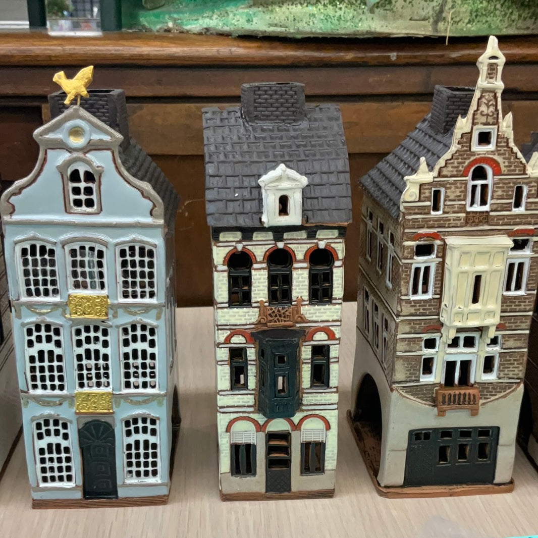 Nordic Dreams Tea Light European Ceramic Buildings