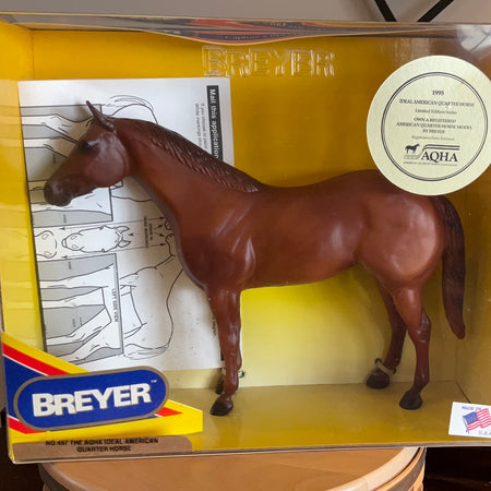Preowned Breyer Model Horse #497 The AQHA Ideal American Quarter Horse