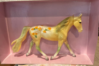Pre-Owned Breyer Blossoms Breyer Model Horse