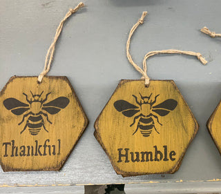 CWI 12806 Wood Bee Quote Ornament