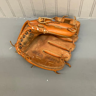 Estate baseball glove