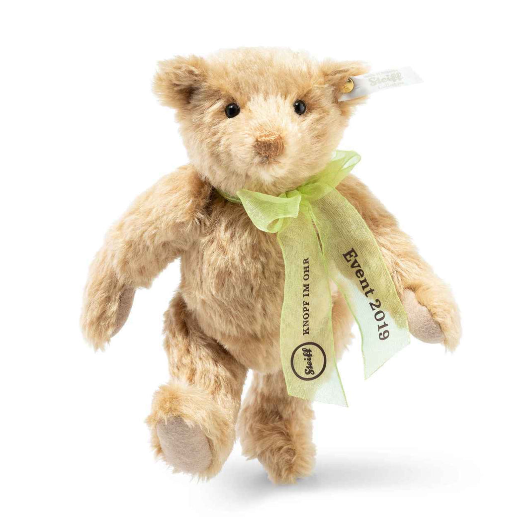 Steiff 2019 Event Teddy Bear EAN 421532