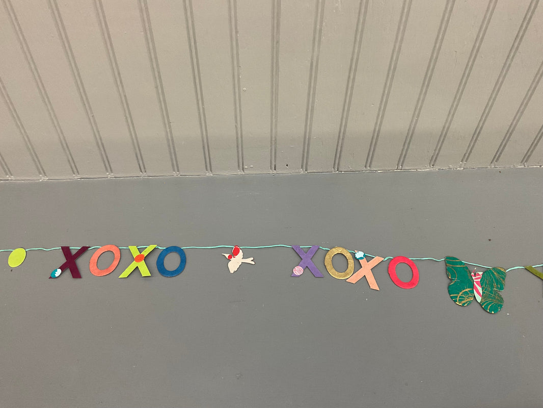 Giftsland Paper Garland