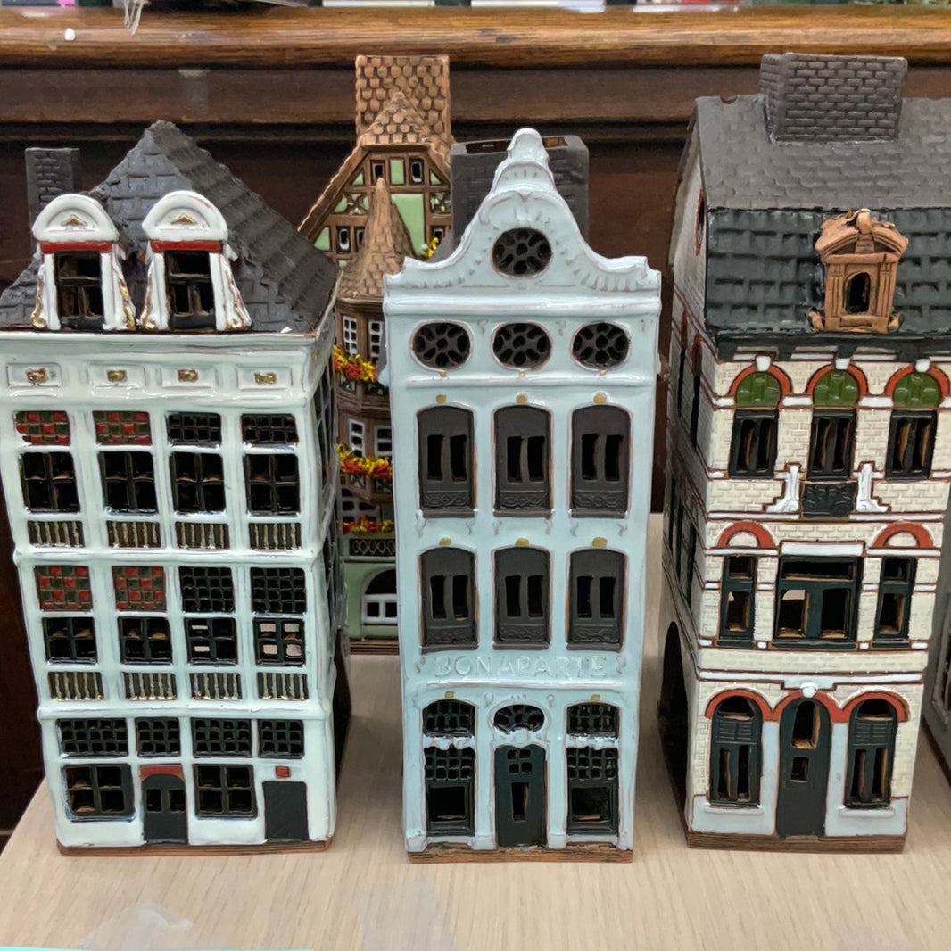 Nordic Dreams Tea Light European Ceramic Buildings