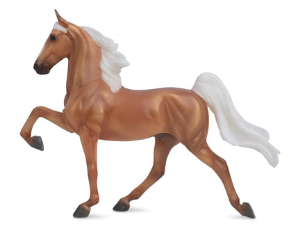 Palomino Saddlebred | Breyer Model Horse | 1055