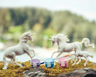 Unicorn Family Paint & Play | Breyer | 4262